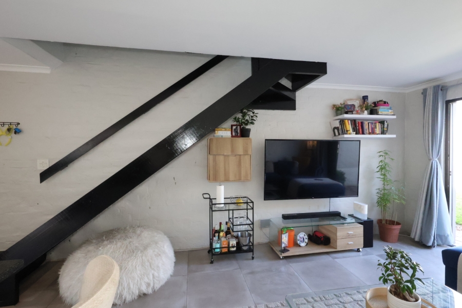 To Let 2 Bedroom Property for Rent in Table View Western Cape